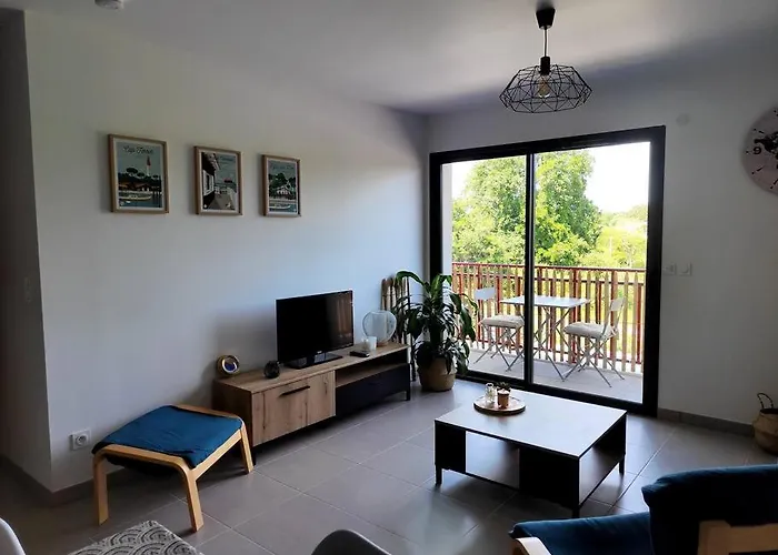 Location De Vacances A Andernos - Appartement 2 Chambres Dans Residence Neuve